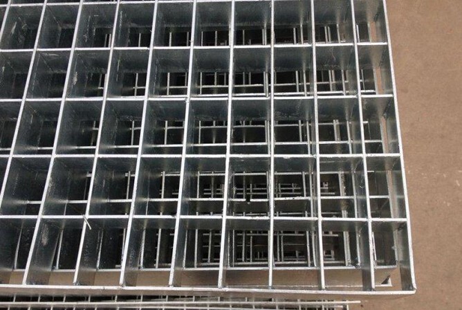 插接鋼格板鍍鋅后